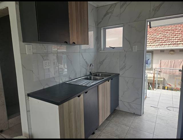 2 BEDROOM APARTMENT TO LET IN UMHLATUZANA